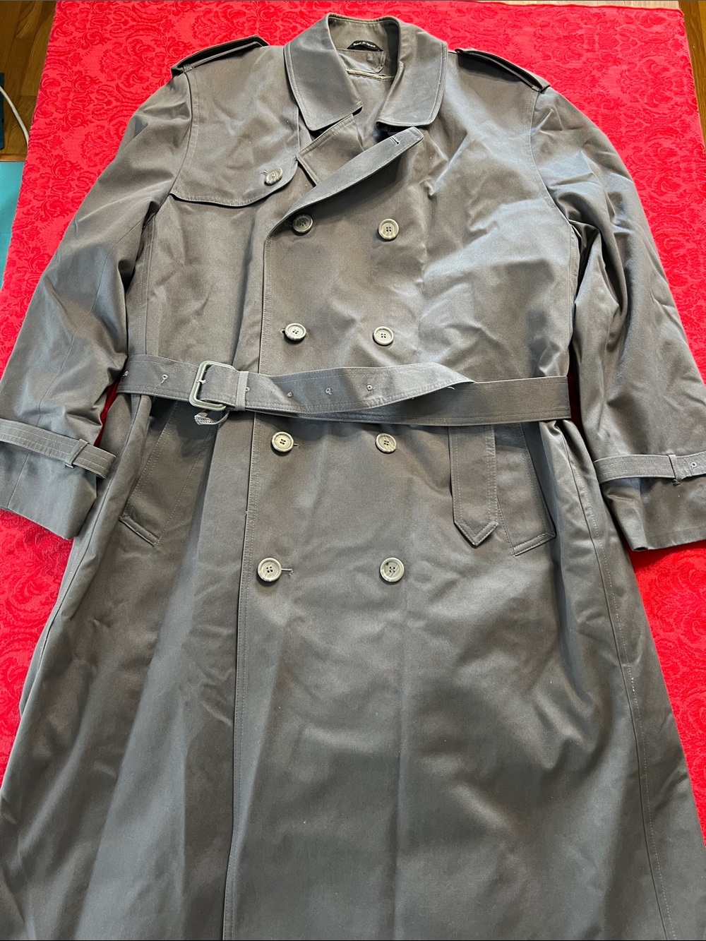 Oleg Cassini Men’s 44R Gray Double Breasted Trench Coat Thermolite Lined Belted